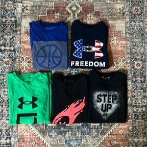 5 Under Armour Tshirts size M